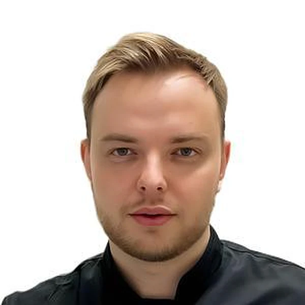 Цыганов Артём Захарович — Офтальмолог-хирург, Москва